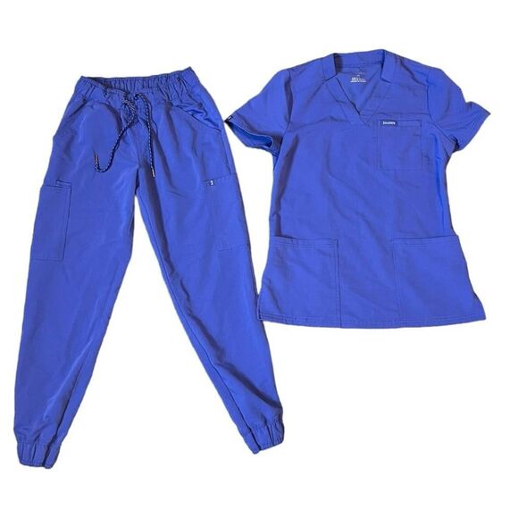 Jaanuu Scrub Set - Picture 1 of 7